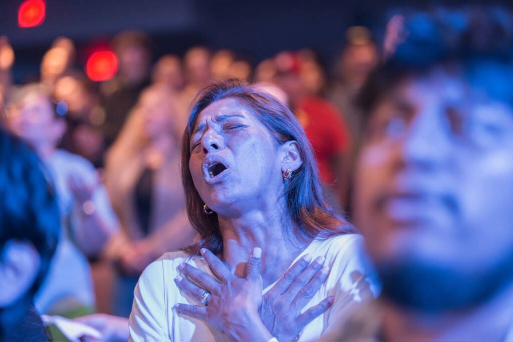 Cantando alabanzas
